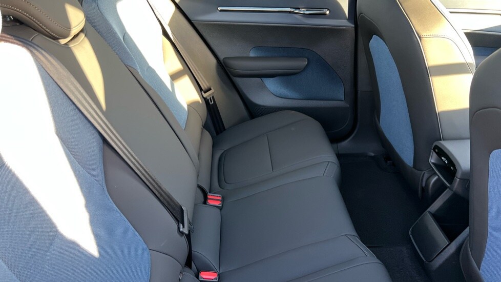 Used Volvo EX30 2025 for sale - 75967015: Photo 31