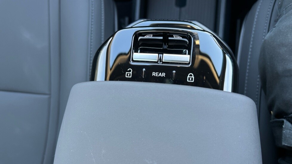 Used Volvo EX30 2025 for sale - 75967015: Photo 50