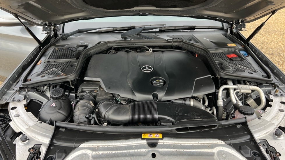 Used Mercedes-Benz C Class 2015 for sale - 76647916: Photo 16