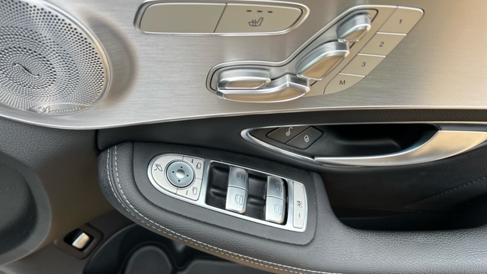 Used Mercedes-Benz C Class 2015 for sale - 76647916: Photo 30