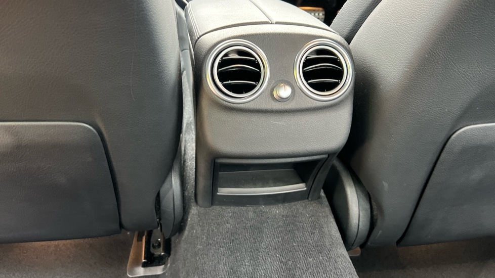 Used Mercedes-Benz C Class 2015 for sale - 76647916: Photo 33