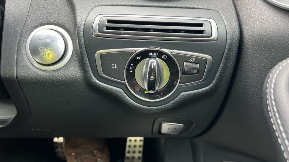 Used Mercedes-Benz C Class 2015 for sale - 76647916: Photo 39