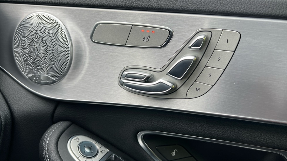 Used Mercedes-Benz C Class 2015 for sale - 76647916: Photo 43