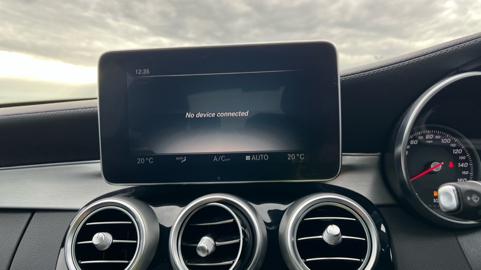 Used Mercedes-Benz C Class 2015 for sale - 76647916: Photo 44