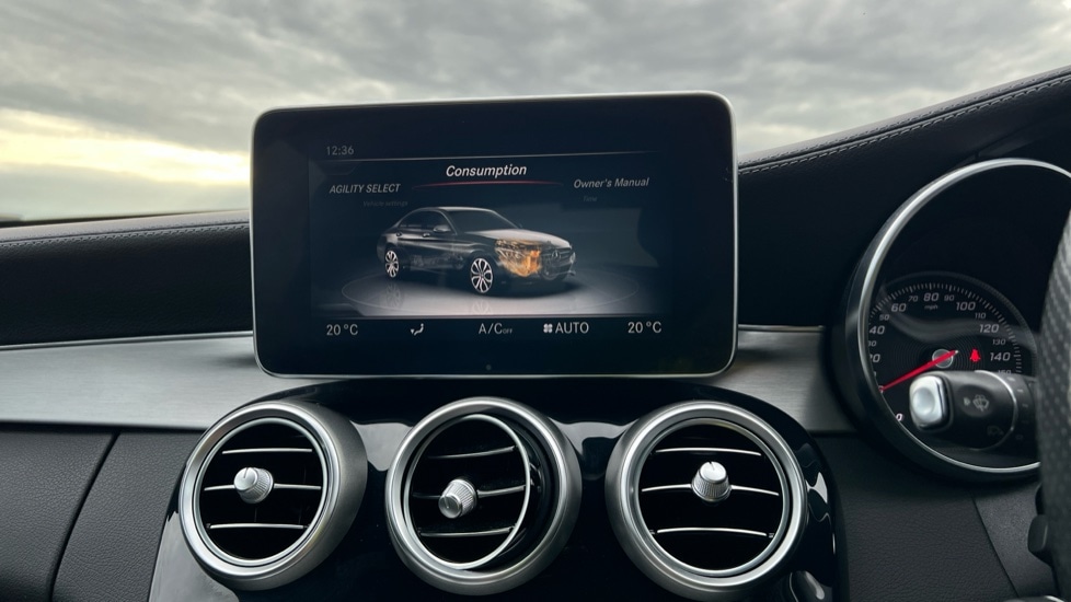 Used Mercedes-Benz C Class 2015 for sale - 76647916: Photo 50