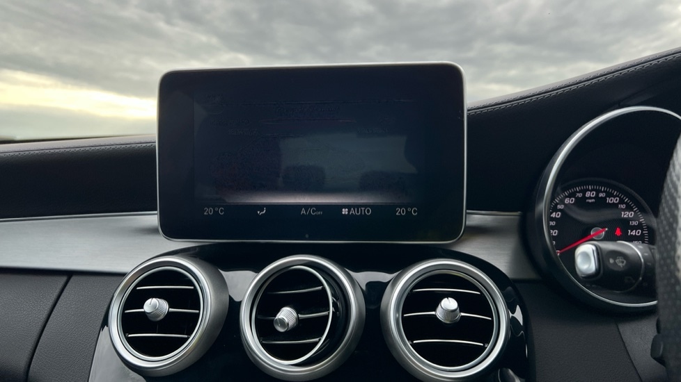 Used Mercedes-Benz C Class 2015 for sale - 76647916: Photo 51