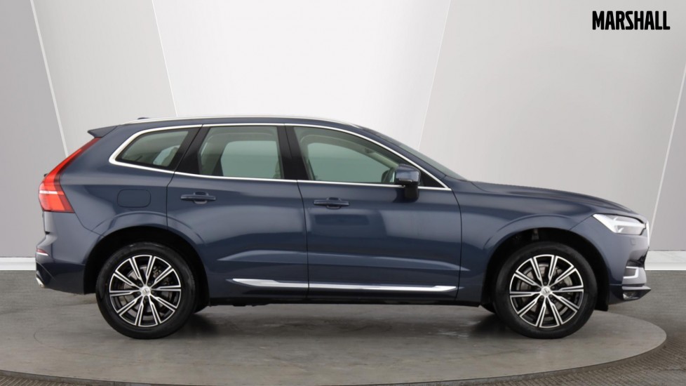 Used Volvo XC60 2021 for sale - 76647852: Photo 2