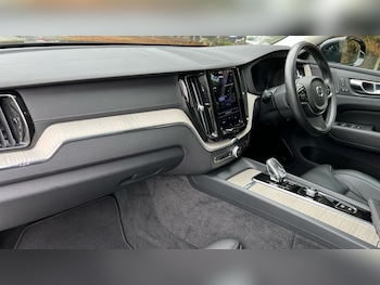 Used Volvo XC60 2022 for sale - 75439902: Photo