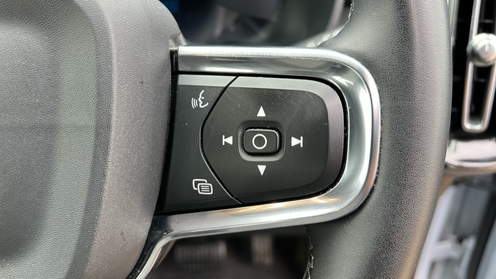 Used Volvo XC40 2024 for sale - 76074597: Photo 19