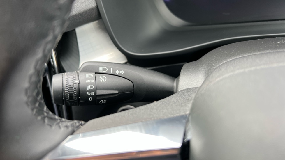Used Volvo XC40 2024 for sale - 76074597: Photo 29