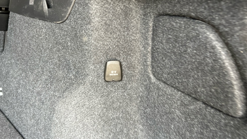 Used Volvo XC40 2024 for sale - 76074597: Photo 47