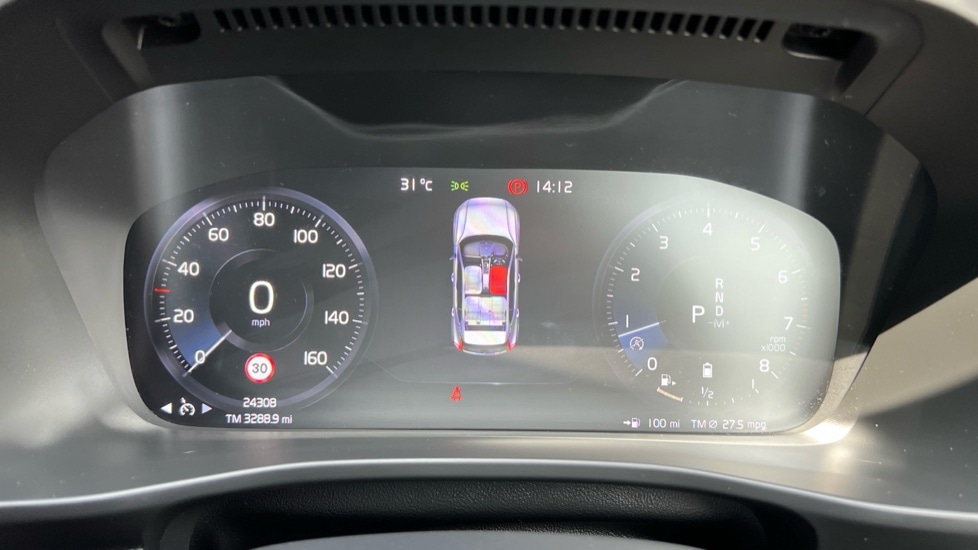 Used Volvo XC40 2021 for sale - 76540050: Photo 11