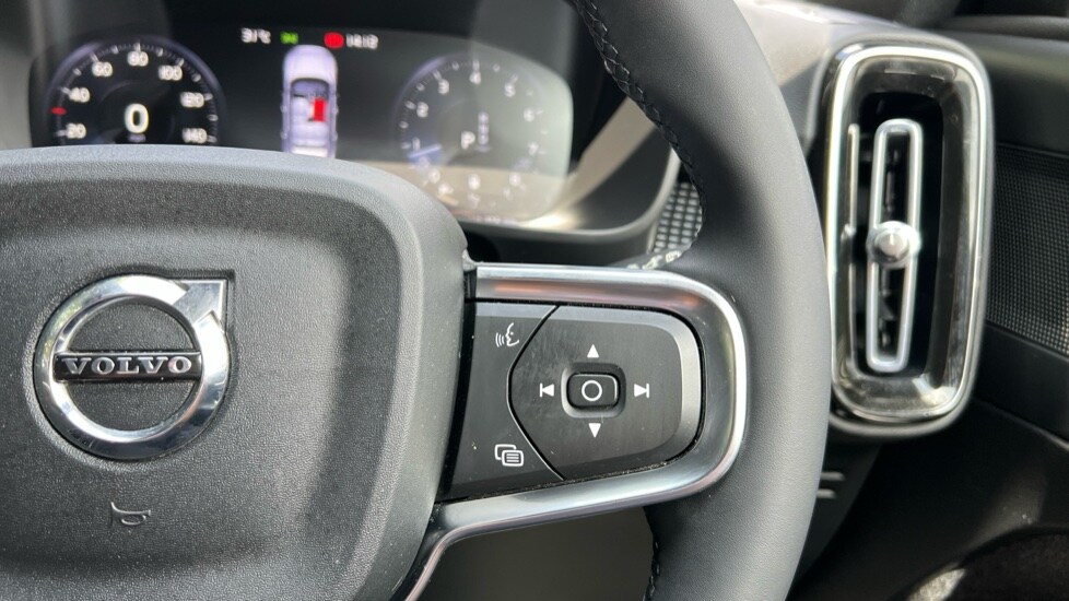 Used Volvo XC40 2021 for sale - 76540050: Photo 19