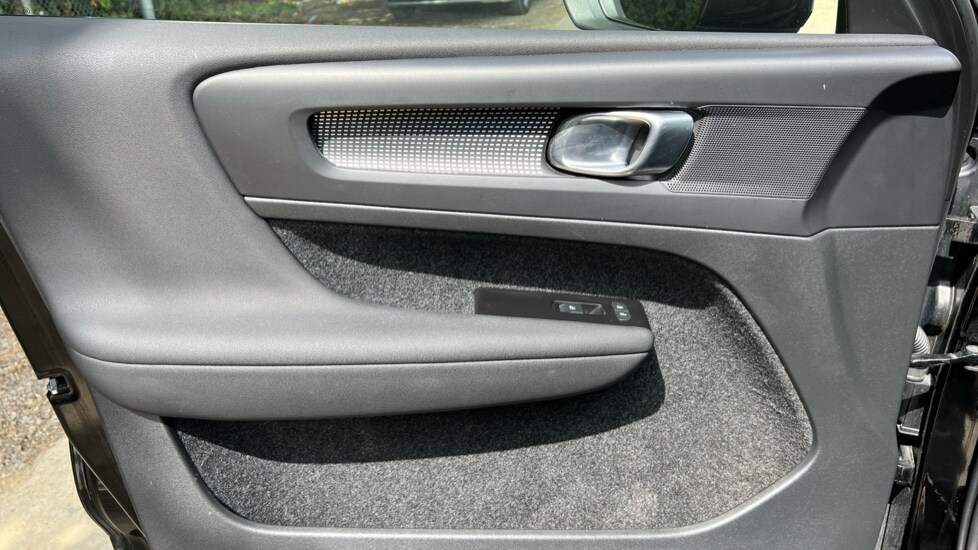 Used Volvo XC40 2021 for sale - 76540050: Photo 30