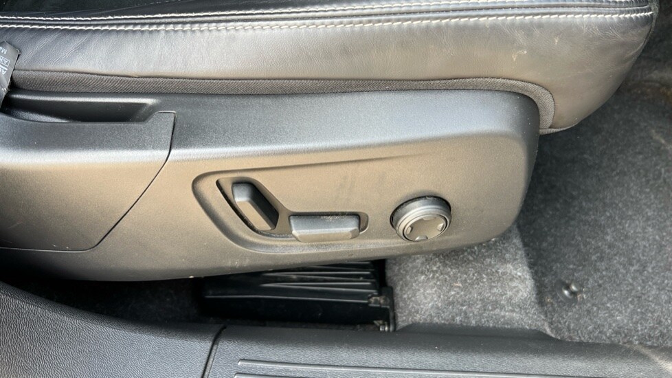 Used Volvo XC40 2021 for sale - 76540050: Photo 44