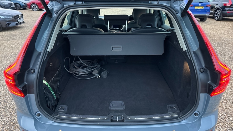 Used Volvo XC60 2022 for sale - 76901236: Photo 17