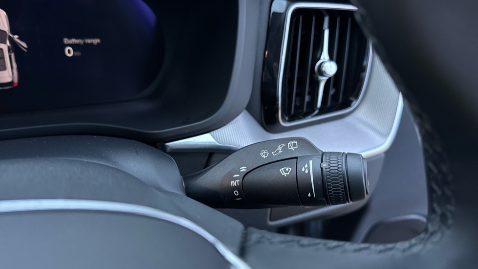 Used Volvo XC60 2022 for sale - 76901236: Photo 29