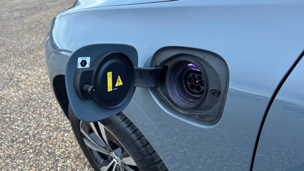 Used Volvo XC60 2022 for sale - 76901236: Photo 42