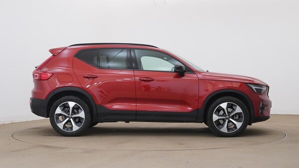 Used Volvo XC40 2023 for sale - 75439722: Photo 2