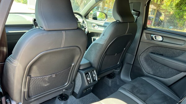 Used Volvo XC40 2023 for sale - 75439722: Photo 36