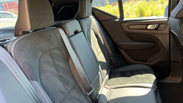 Used Volvo XC40 2023 for sale - 75439722: Photo 45