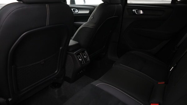 Used Volvo XC40 2023 for sale - 75439722: Photo 7
