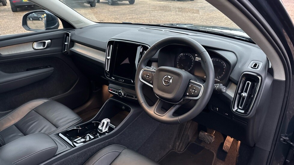 Used Volvo XC40 2021 for sale - 76914947: Photo 5