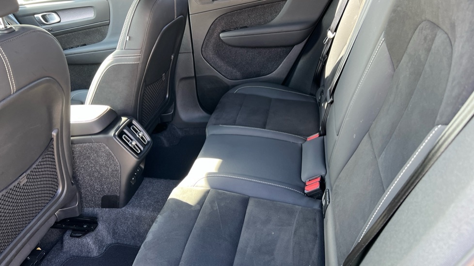 Used Volvo XC40 2025 for sale - 76597977: Photo 10