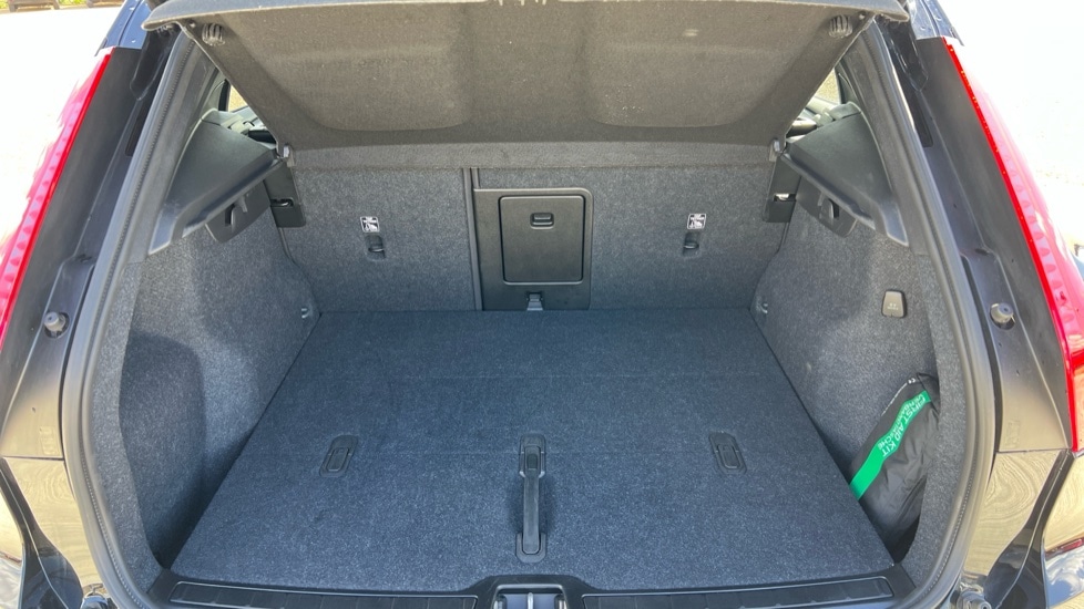 Used Volvo XC40 2025 for sale - 76597977: Photo 17