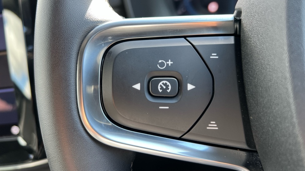 Used Volvo XC40 2025 for sale - 76597977: Photo 18