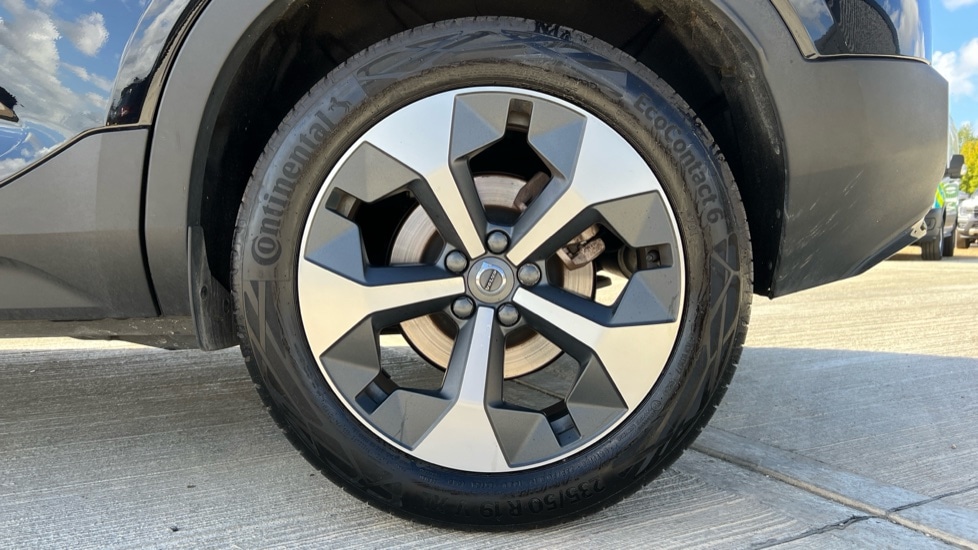 Used Volvo XC40 2025 for sale - 76597977: Photo 26