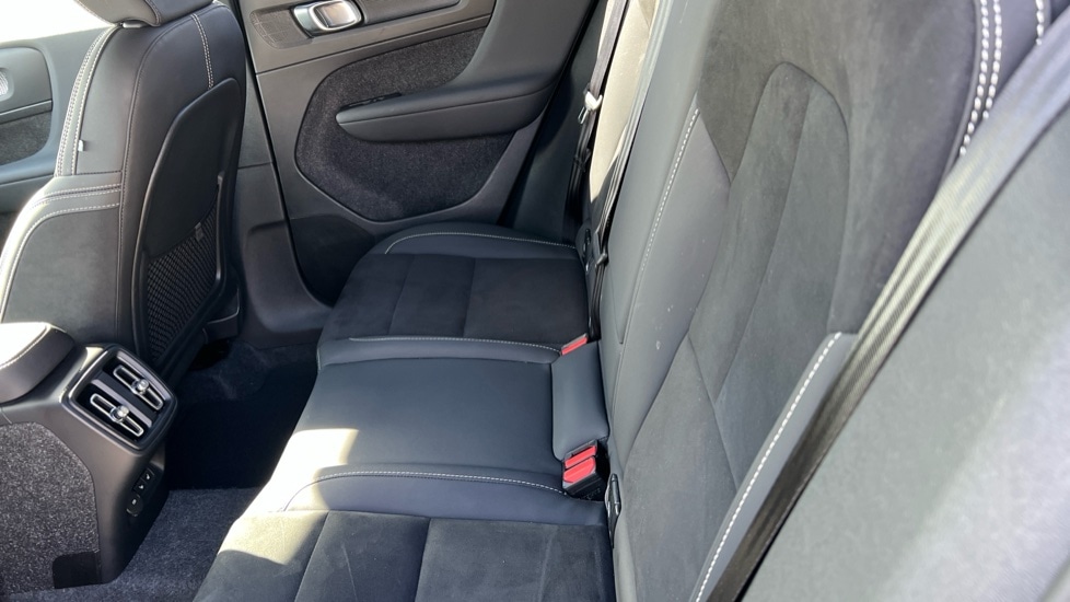 Used Volvo XC40 2025 for sale - 76597977: Photo 38