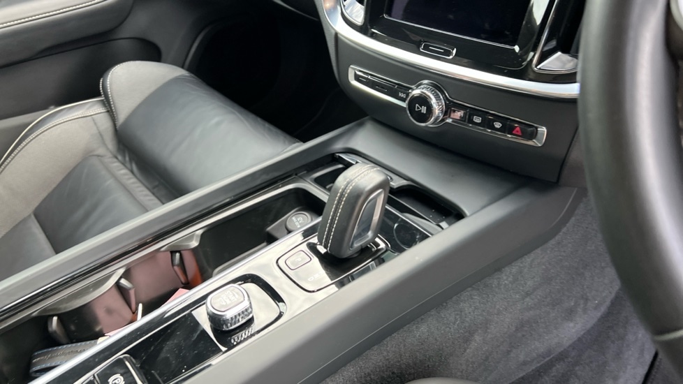 Used Volvo V60 2021 for sale - 76971205: Photo 14