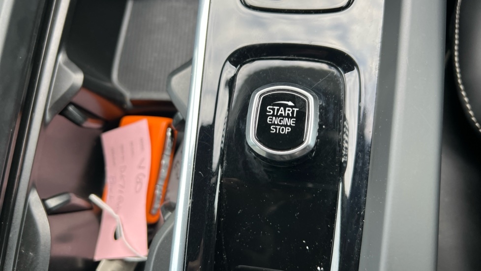 Used Volvo V60 2021 for sale - 76971205: Photo 28