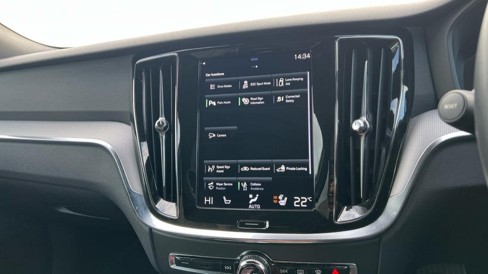 Used Volvo V60 2021 for sale - 76971205: Photo 40