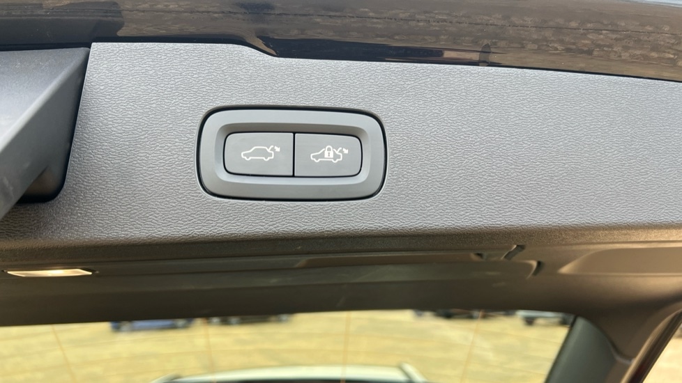 Used Volvo V60 2021 for sale - 76971205: Photo 45