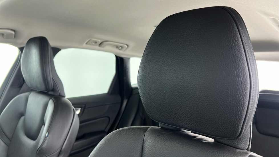 Used Volvo XC60 2021 for sale - 76834967: Photo 11