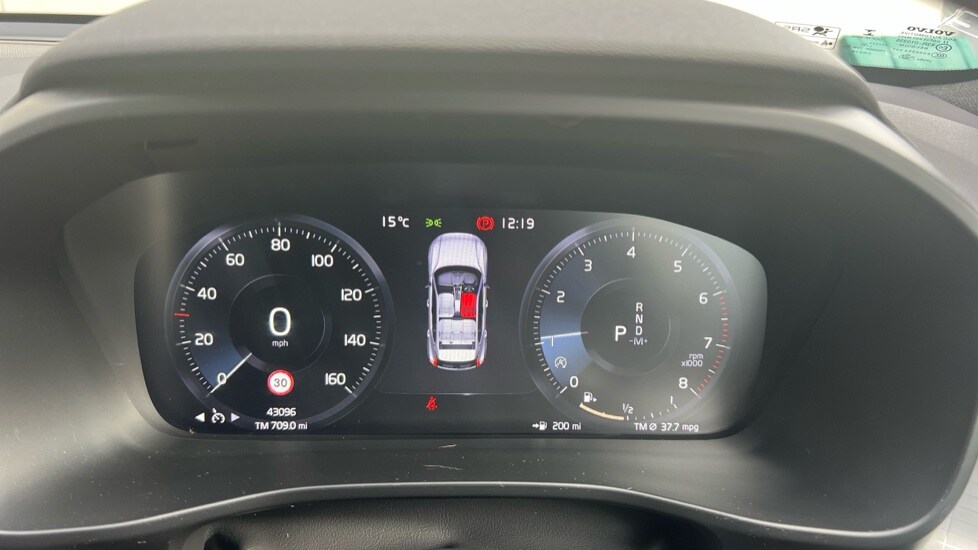 Used Volvo XC40 2022 for sale - 76552370: Photo 11