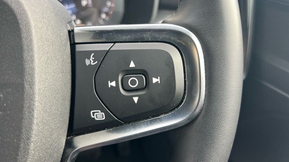 Used Volvo XC40 2022 for sale - 76552370: Photo 19