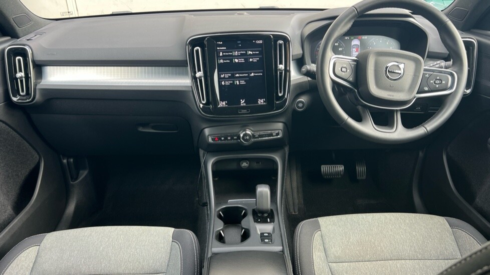 Used Volvo XC40 2022 for sale - 76552370: Photo 21