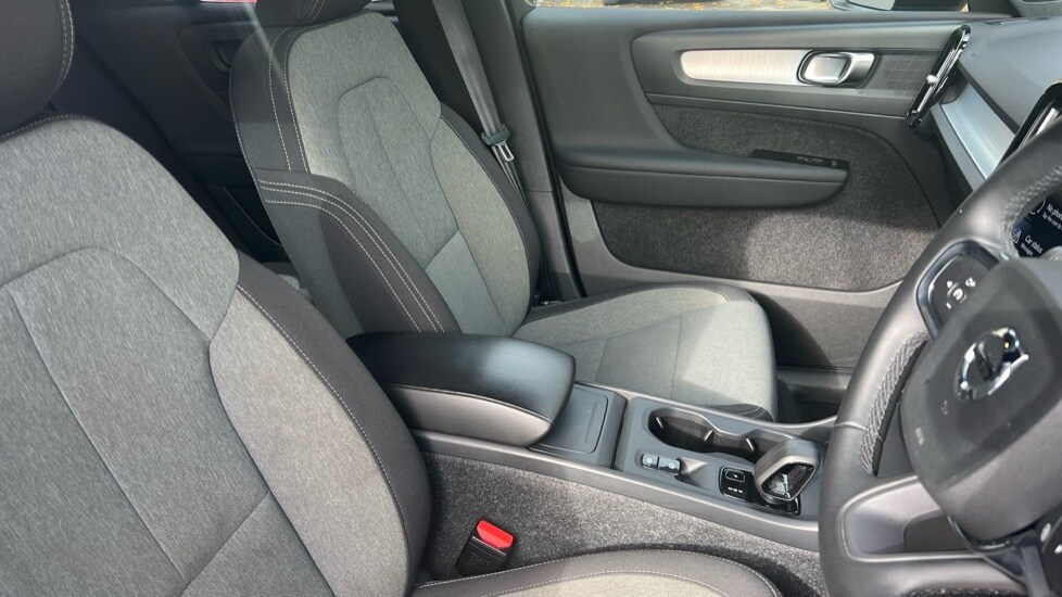 Used Volvo XC40 2022 for sale - 76552370: Photo 9