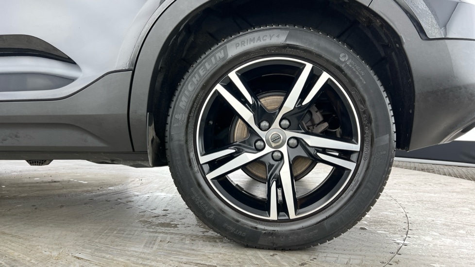 Used Volvo XC40 2021 for sale - 76834971: Photo 4