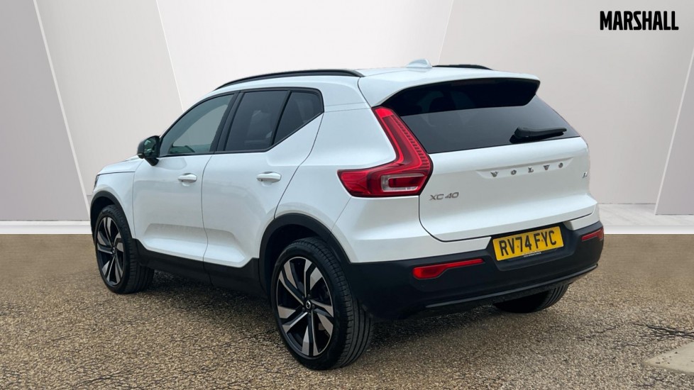 Used Volvo XC40 2025 for sale - 75886976: Photo 2