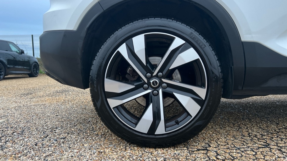 Used Volvo XC40 2025 for sale - 75886976: Photo 24