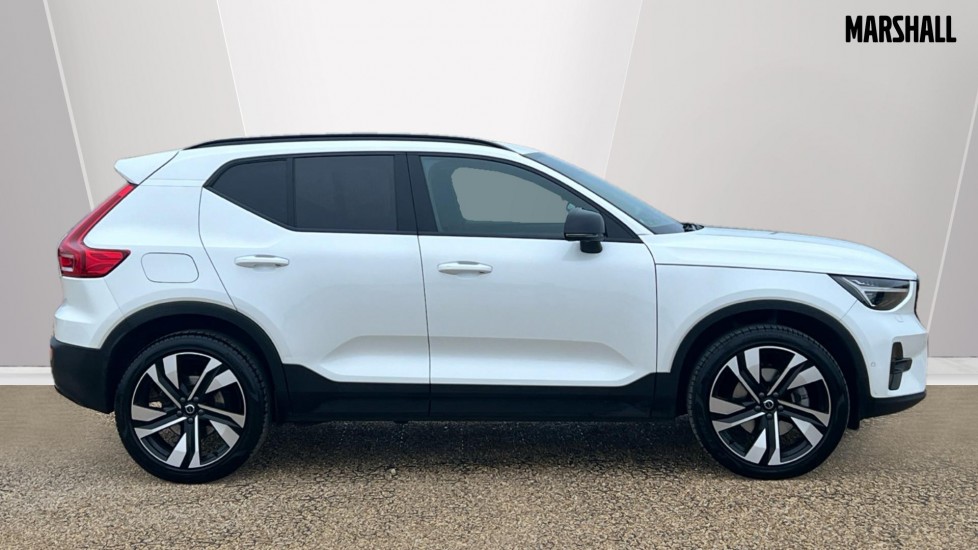 Used Volvo XC40 2025 for sale - 75886976: Photo 3