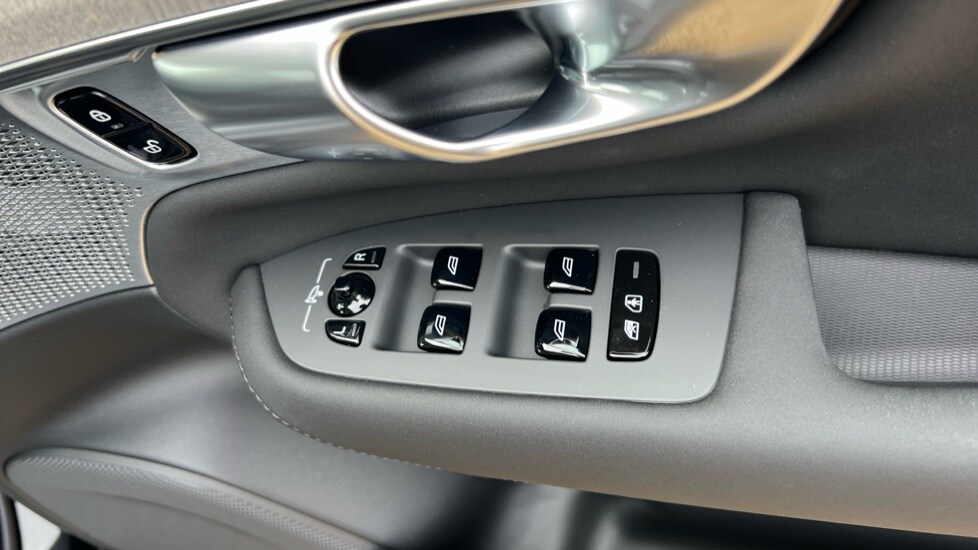 Used Volvo XC90 2025 for sale - 76116926: Photo 33