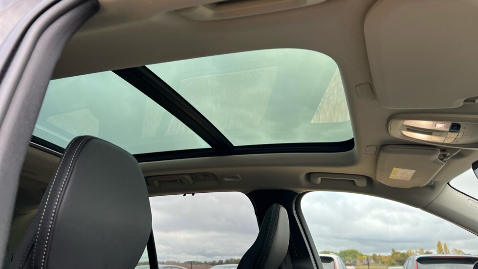 Used Volvo XC90 2025 for sale - 76116926: Photo 44