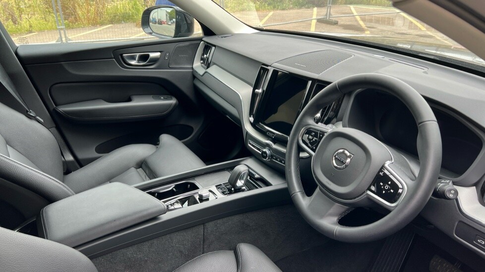 Used Volvo XC60 2024 for sale - 76014971: Photo 9