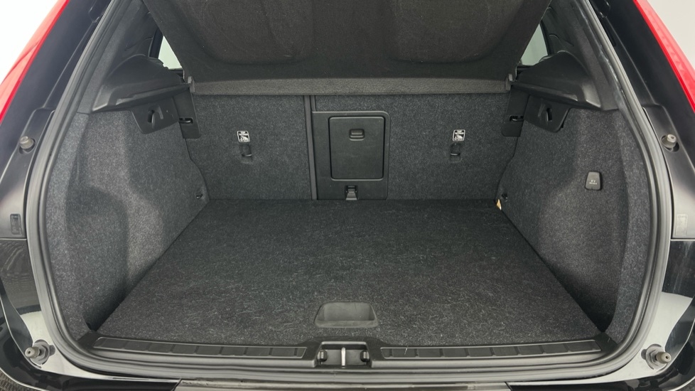 Used Volvo XC40 2022 for sale - 76834959: Photo 5