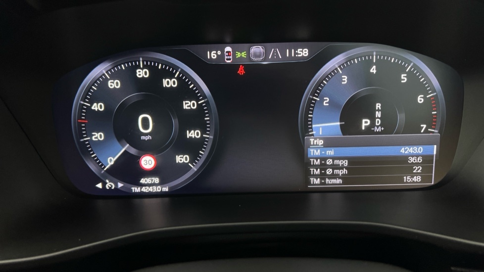 Used Volvo XC40 2022 for sale - 76834959: Photo 9